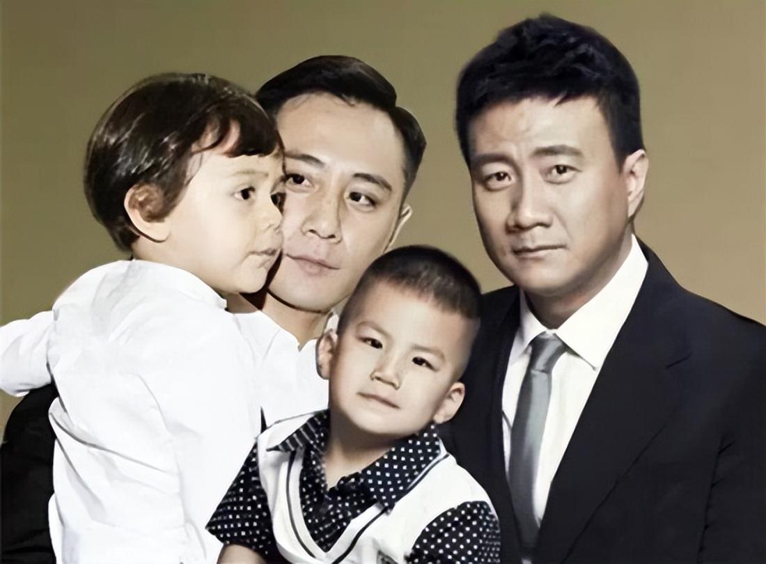 22年不敢相望的胡军与刘烨两位钢铁直男的爱恨情仇