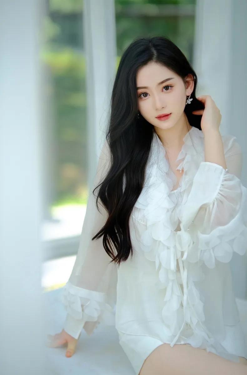 漂亮迷人 气质优雅的小姐姐写真美图 美若天仙下凡
