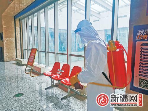 细化防疫消杀服务旅客出行——乌鲁木齐机场,火车站,汽车客运站防疫