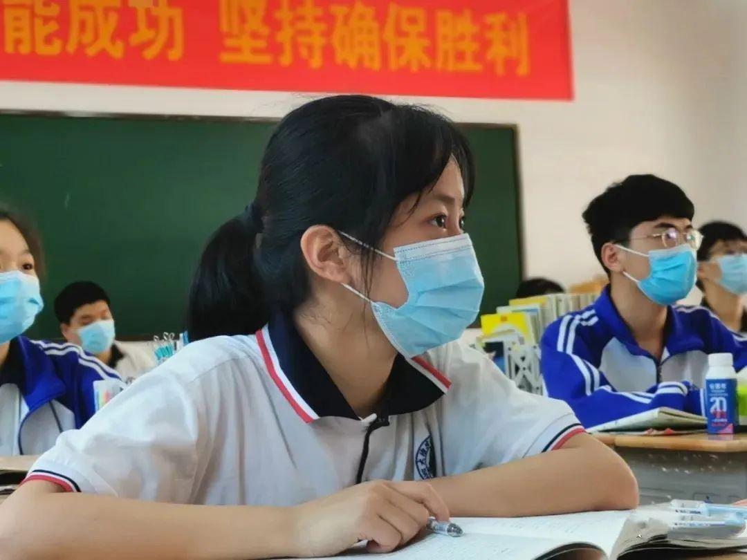 高考冲刺,稳住心态,适度集训,同学们争取最后几天保持好状态