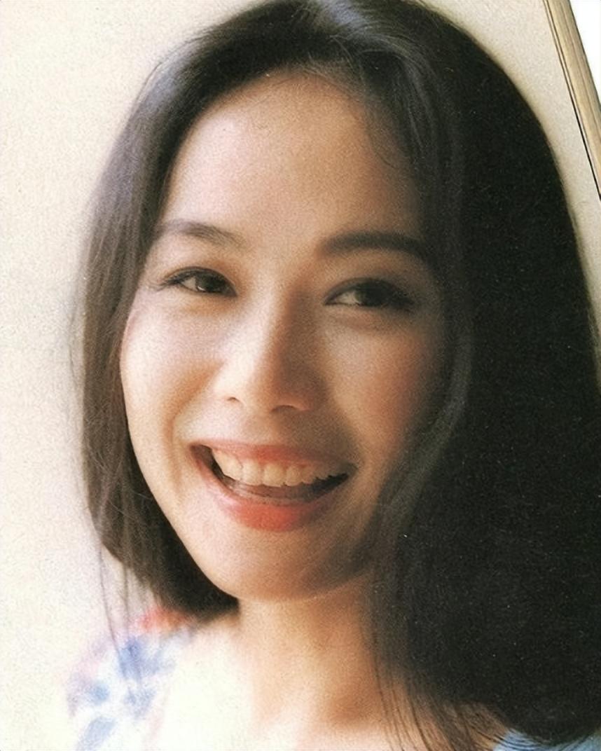 叶童自曝遭马天宇嫌弃年龄:私下里不说话,主动加吻戏也无济于事