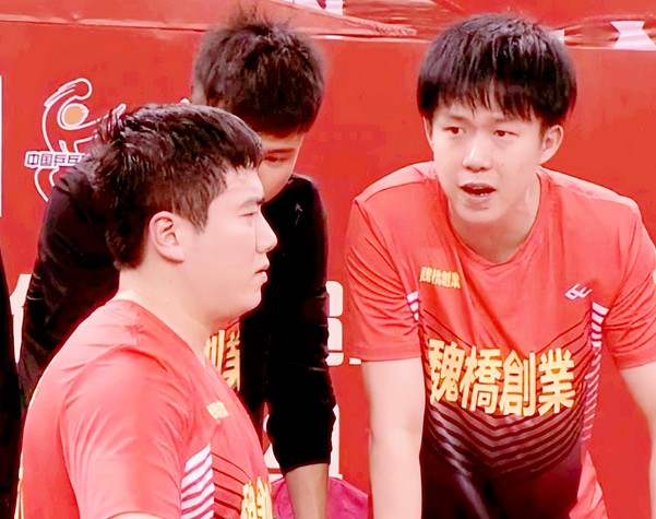 惊天大逆转!梁靖崑0-2落后连扳3局险胜,王楚钦力克艰难过关