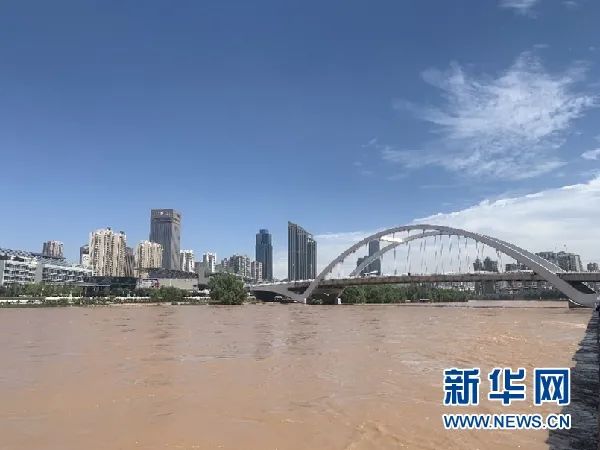 |紧急！乐山大佛脚趾头被洪水漫过，九寨沟景区关闭……这些画面让人揪心