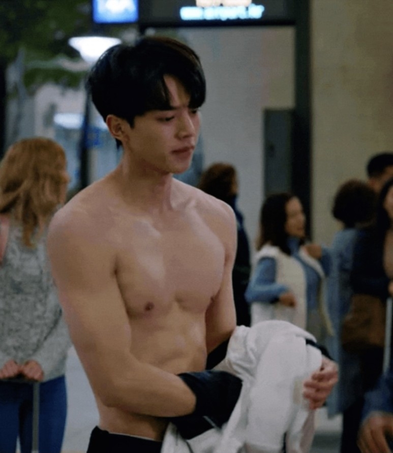 宋江主演《如蝶翩翩》芭蕾舞练习直拍!加码网友翻出精壮完美身材