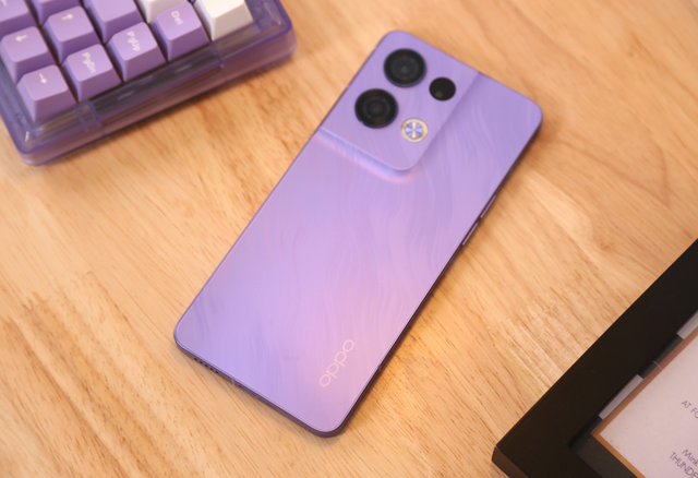 优雅活力并存,oppo reno8 pro鸢尾紫首发开箱,或是颜值党最爱