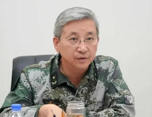 陈赓之子陈知庶:外貌与父亲神似,44岁获得少将军衔,虎父无犬子