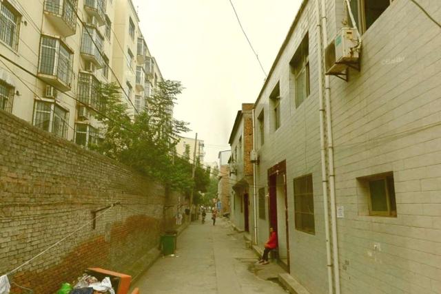 咸阳一处"城中村:老房遍地鱼龙混杂,房东:却从没缺过租客