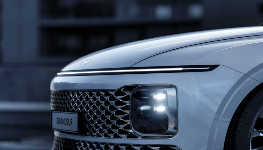 进击高端市场力作 全新现代azera官图发布