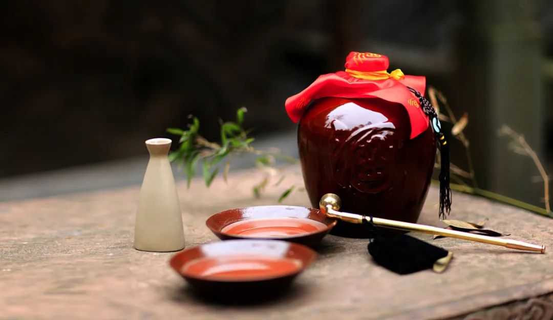 李白为它沉醉,陆游为它写诗:中国酒文化的起源,已有五千年历史