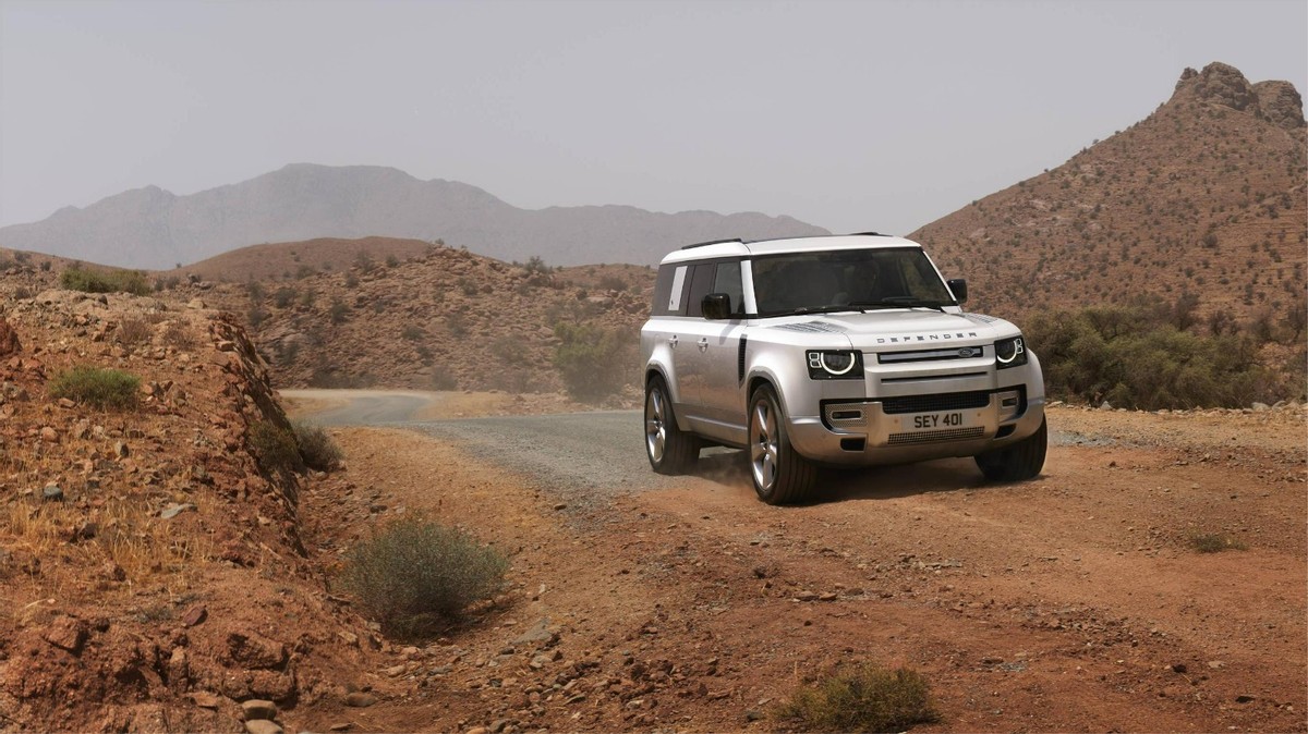 综合实力都不错,卫士130与奔驰gls谁才是你更喜欢的豪华suv?