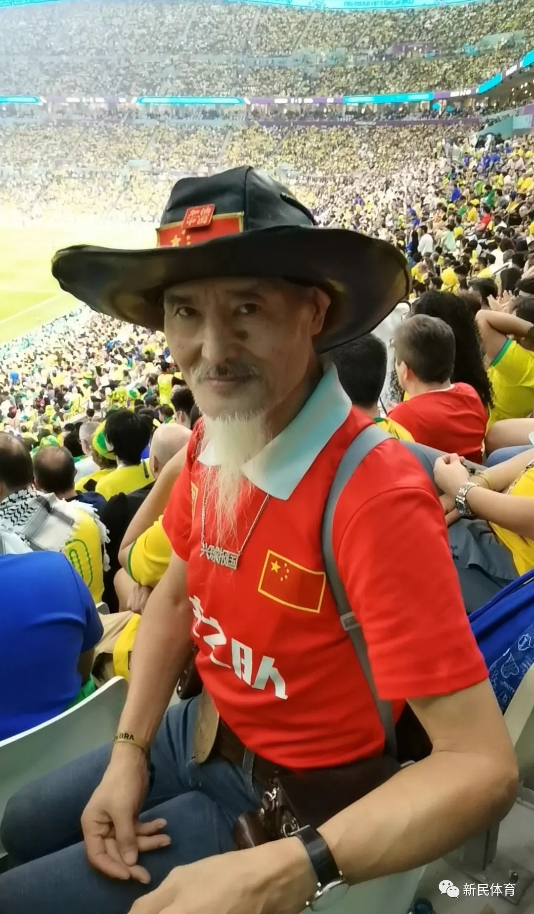 卡塔尔偶遇"中国第一球迷"罗西