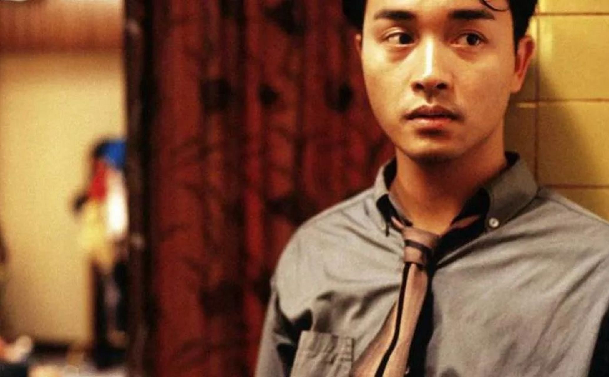 《阿飞正传》是一部展现上世纪60年代香港社会背景下情感纠葛的电影