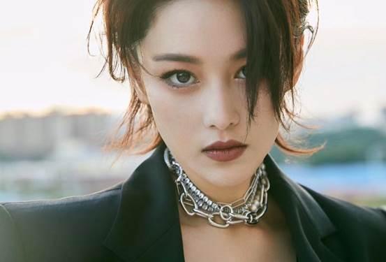 张馨予张予曦"女人的战争"红皇后"与"黑皇后,太惊艳