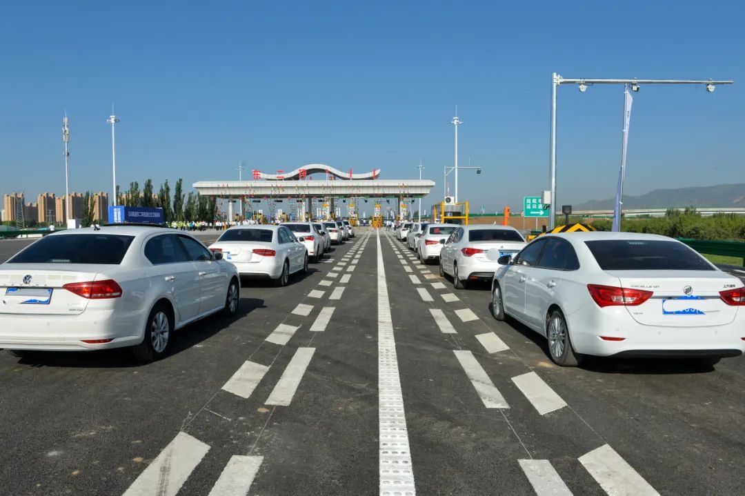 g6高速东二环互通立交工程通车