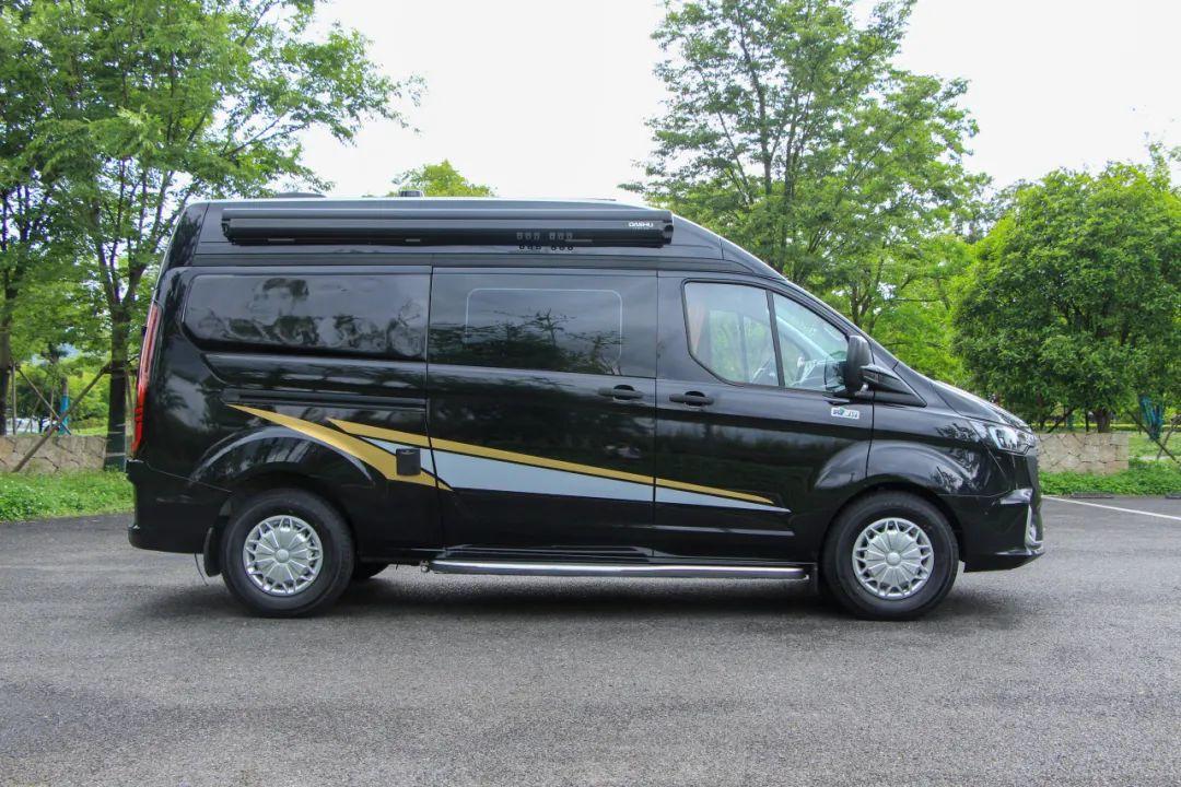 趣蜂b610房车 无忧通勤 商旅兼顾 您的精致庇护所