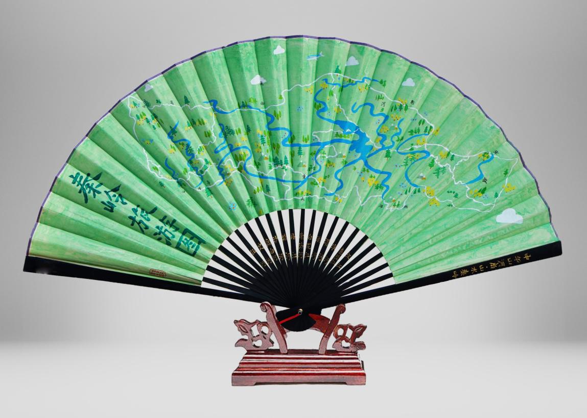 《中华山河扇》亮相秦岭主峰太白山