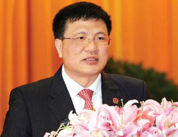 东莞市一市长被调查,曾有出国学习经历,退休九年后引发关注