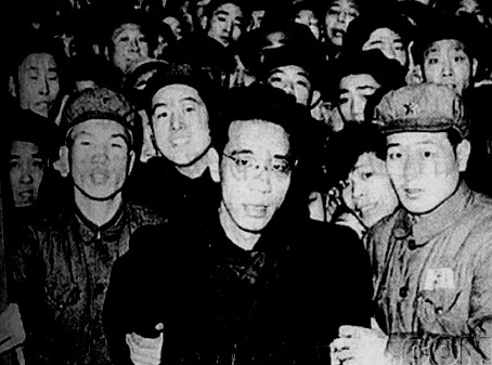 1952年,王康年卖假药给中国人民志愿军,后来下场大快人心!