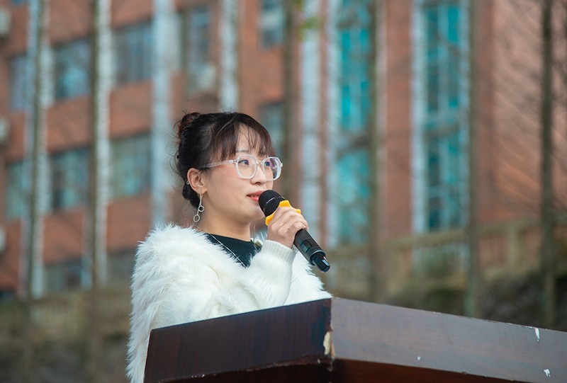 南充十一中高三学子激情满怀冲刺2023高考