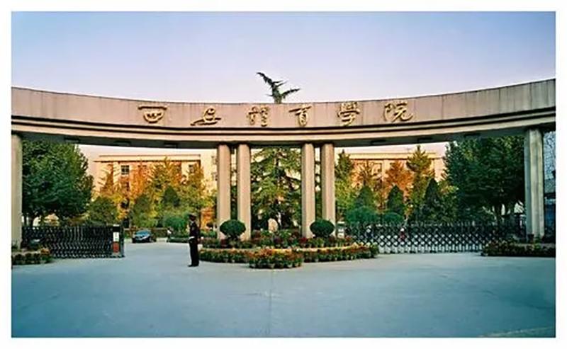 回顾:3次拒绝郭德纲,自己在西安开茶馆立山头,这俩小伙为啥这么牛