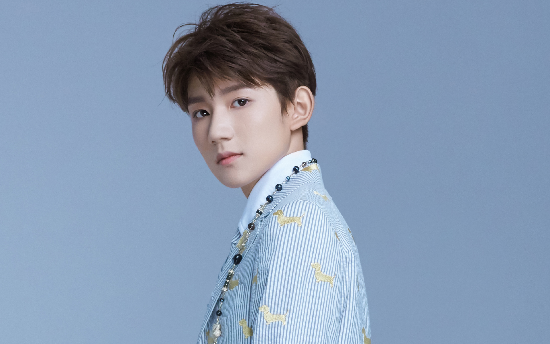 16娱乐爆料:迪丽热巴,王源,白敬亭,刘亦菲,杨超越