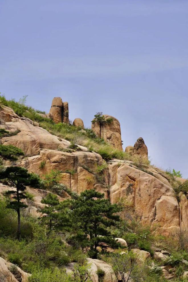 「河北新景点」越山看海,行山观湖,乱刀峪临绝壁品奇松!