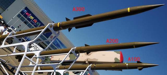 牛!a200卫星制导远火弹亮相白俄,能一次点杀200公里内的8个目标