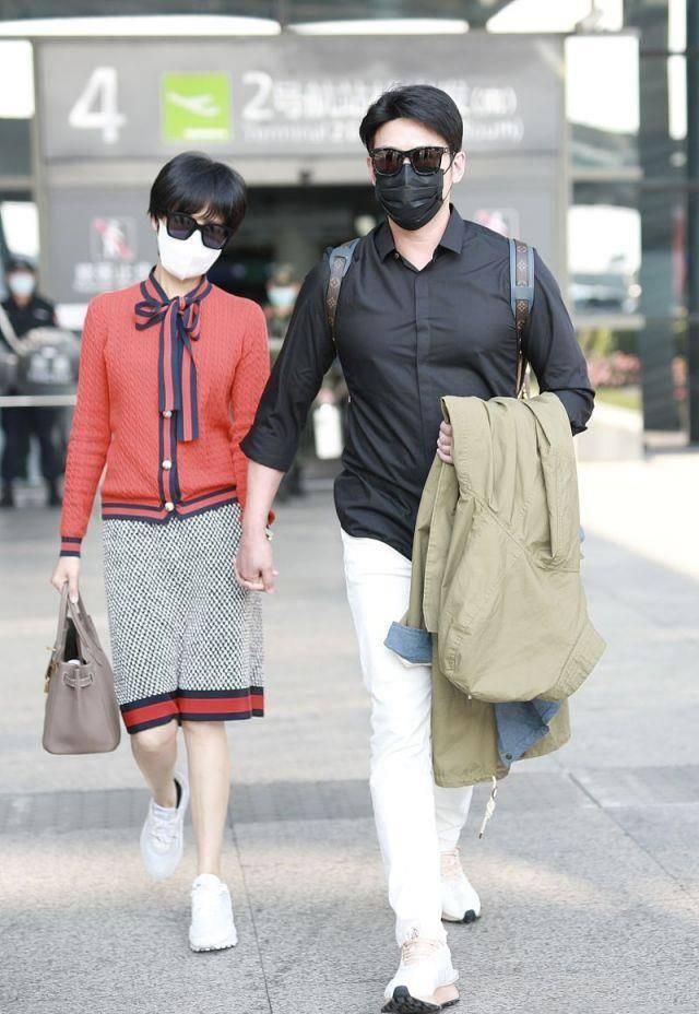 陆毅鲍蕾罕见合体!五短身材爆火搭配,鲍蕾身材美貌双重修饰