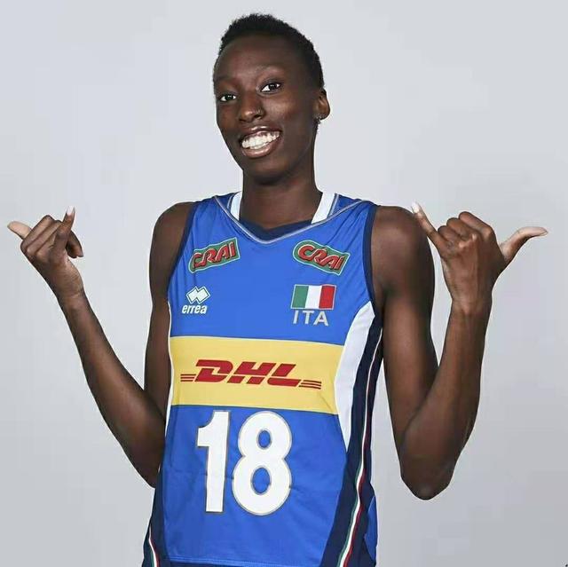 女排劲敌阵容大变动!主帅召回秘密武器,联手艾格努阻击朱婷?