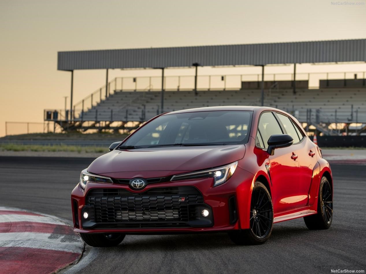 最强买菜车!丰田gr卡罗拉海外售价公布,约合人民币25万起