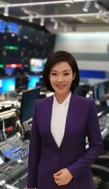 可如今却频频和《朝闻天下》主持人赵普传出绯闻.