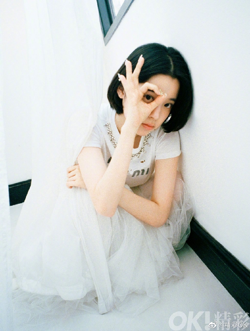 欧阳娜娜最新写真曝光 短发造型甜美可人