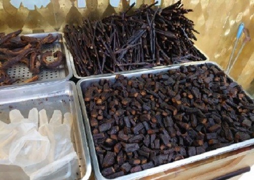 主播卖的牛肉干实为鸭肉干,好评弹幕全靠刷,短短4个月内就售出了假