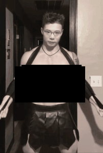 「肌肉金轮」爆红网络!一名游戏主播,居然成了哲学之魂的继承人