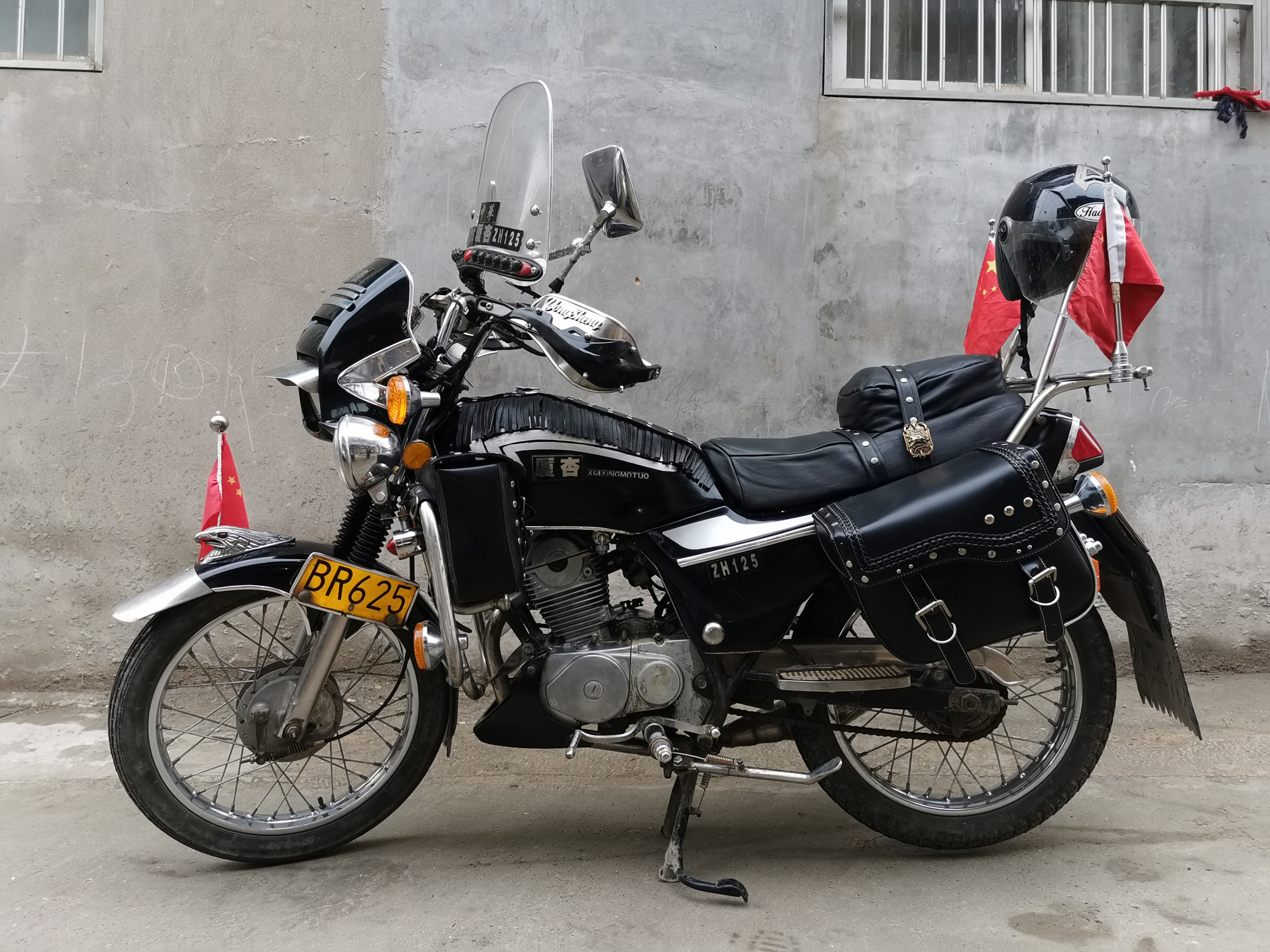 洛阳大叔骑"偏三"带父旅行,旅程近20万公里,十年没买过新衣服