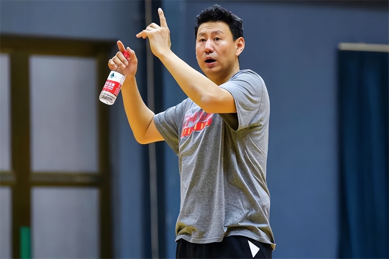 八一名将李楠待遇如何?