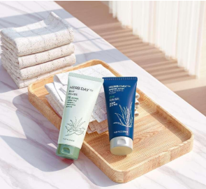 春季换季肌肤敏感怎么办?菲诗小铺氨基酸洗面奶帮你调节皮肤状态