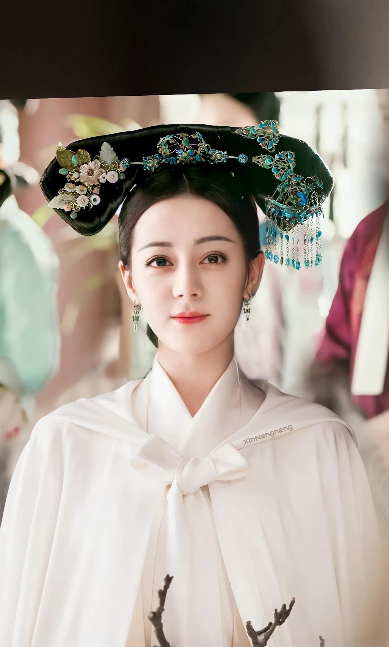 100年前清朝妃子真实照片,和电视剧中差别太大