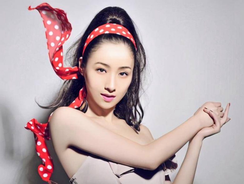 小小女演员,居然敢举报国际知名的大导演,何珺如今怎么样了?