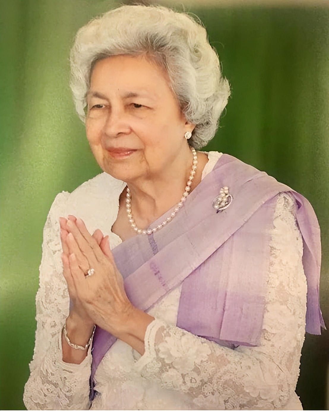 柬埔寨86岁太后:年轻时被称为最美王后,现国王儿子69岁依旧单身