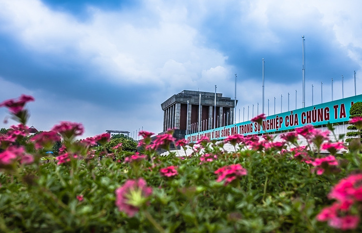 巴亭广场:位于河内市中心,历史意义颇重