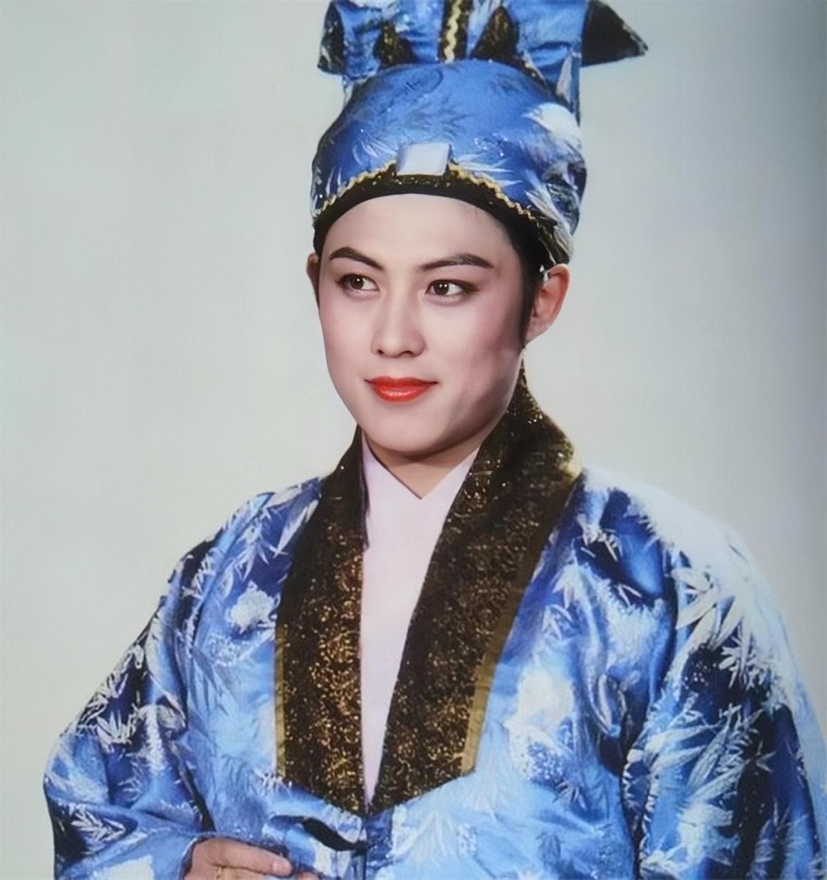 演员高宏亮:与妻子"红楼"相遇,恩爱几十年,晚年生活幸福美满