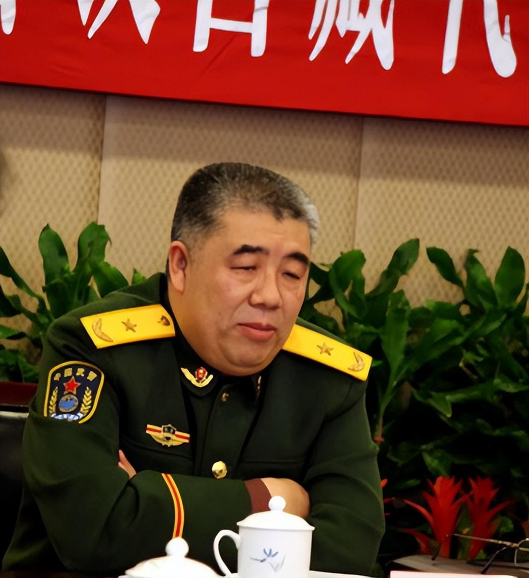 纪实:武警部队"大老虎"牛志忠:60岁升任武警副司令1年后落马