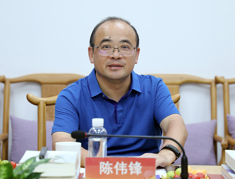 中铁电气化局集团副总经理陈伟锋一行莅临远东参观交流