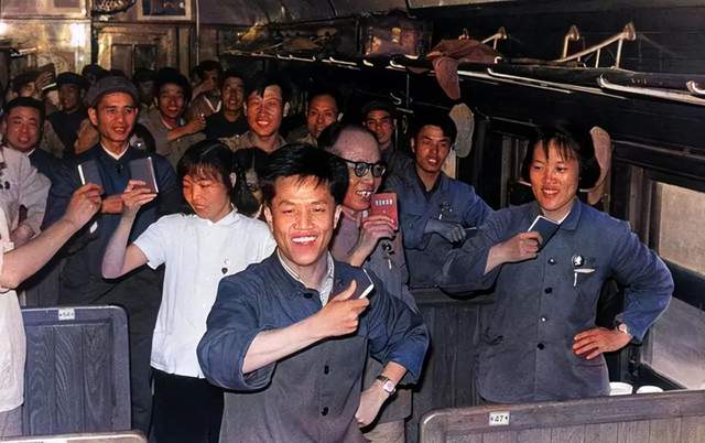 60年代老照片:不堪回首,那段激情燃烧的岁月