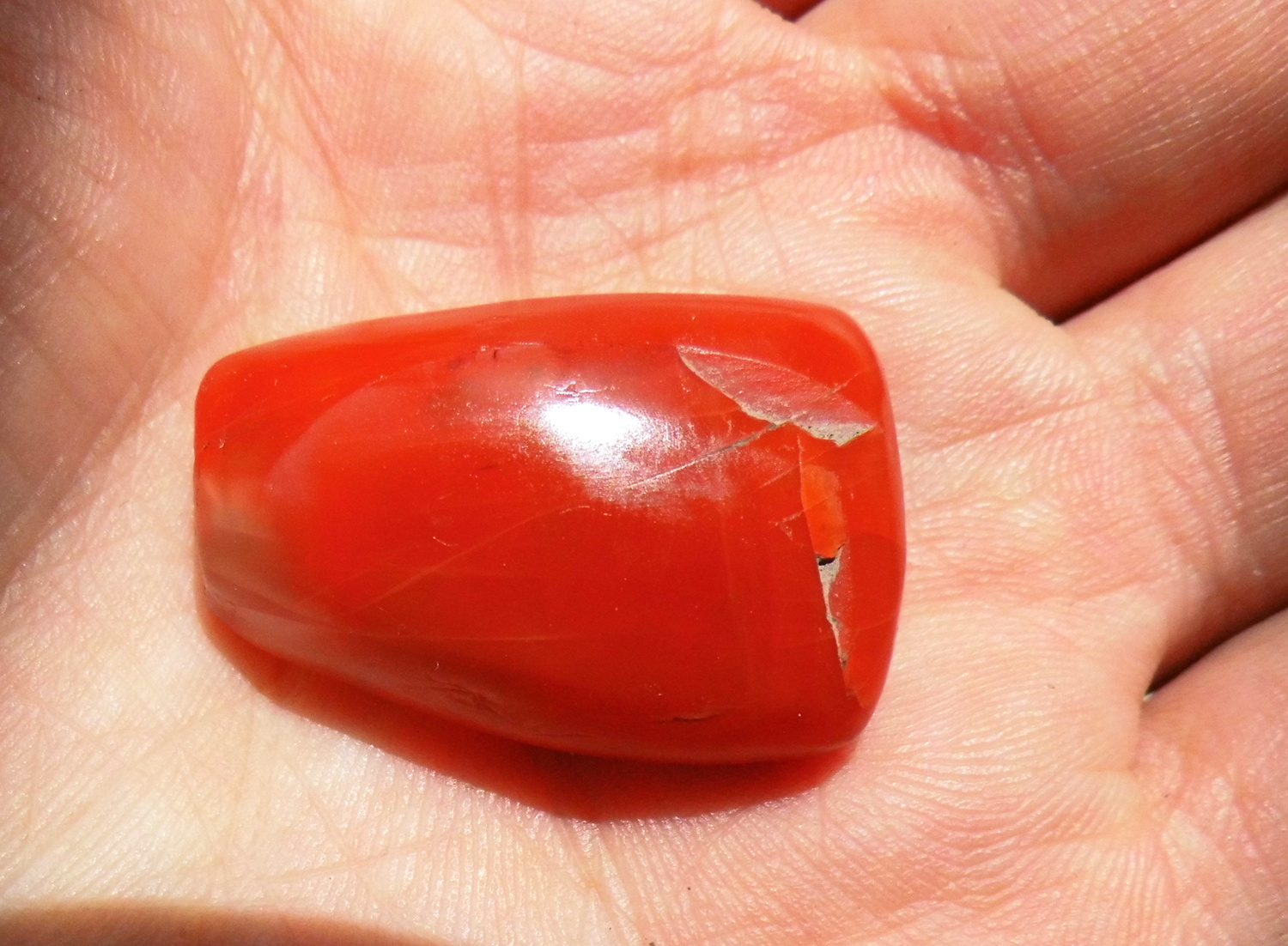 甘南红玛瑙纹理特点,色彩纯净,质地上乘