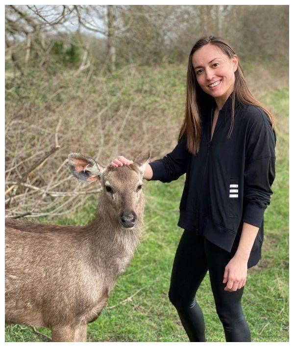 "宅男女神"刘碧丽:和原配斗了6年,5年生4胎,拿5亿分手费