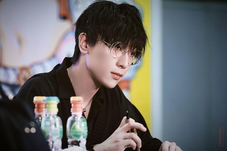 景向谁依退出scc7000了吗