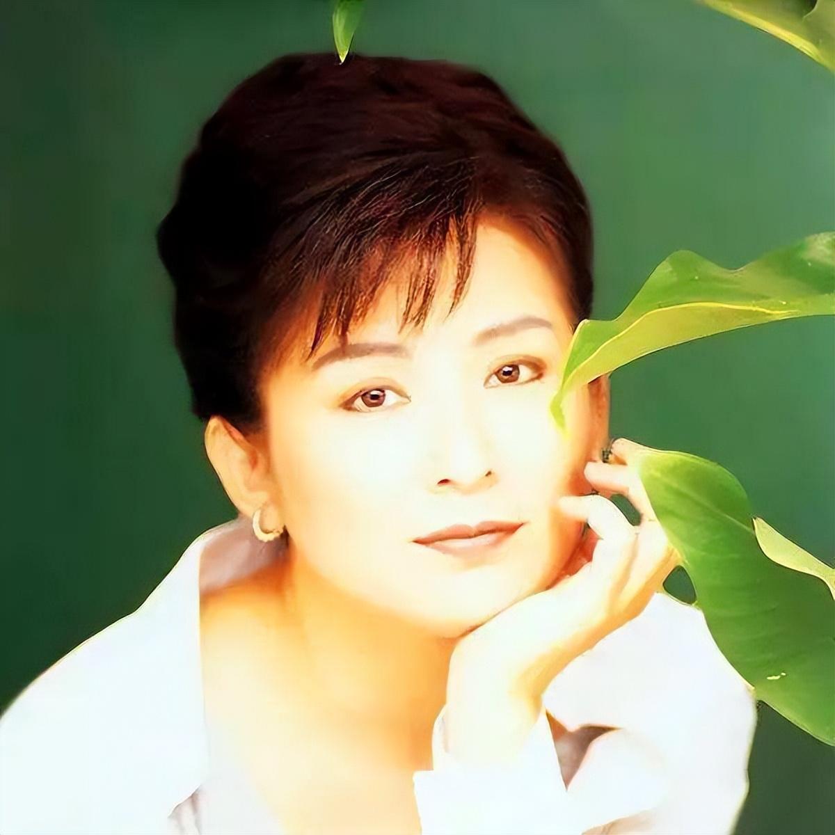 "妈宝女"的陈淑桦