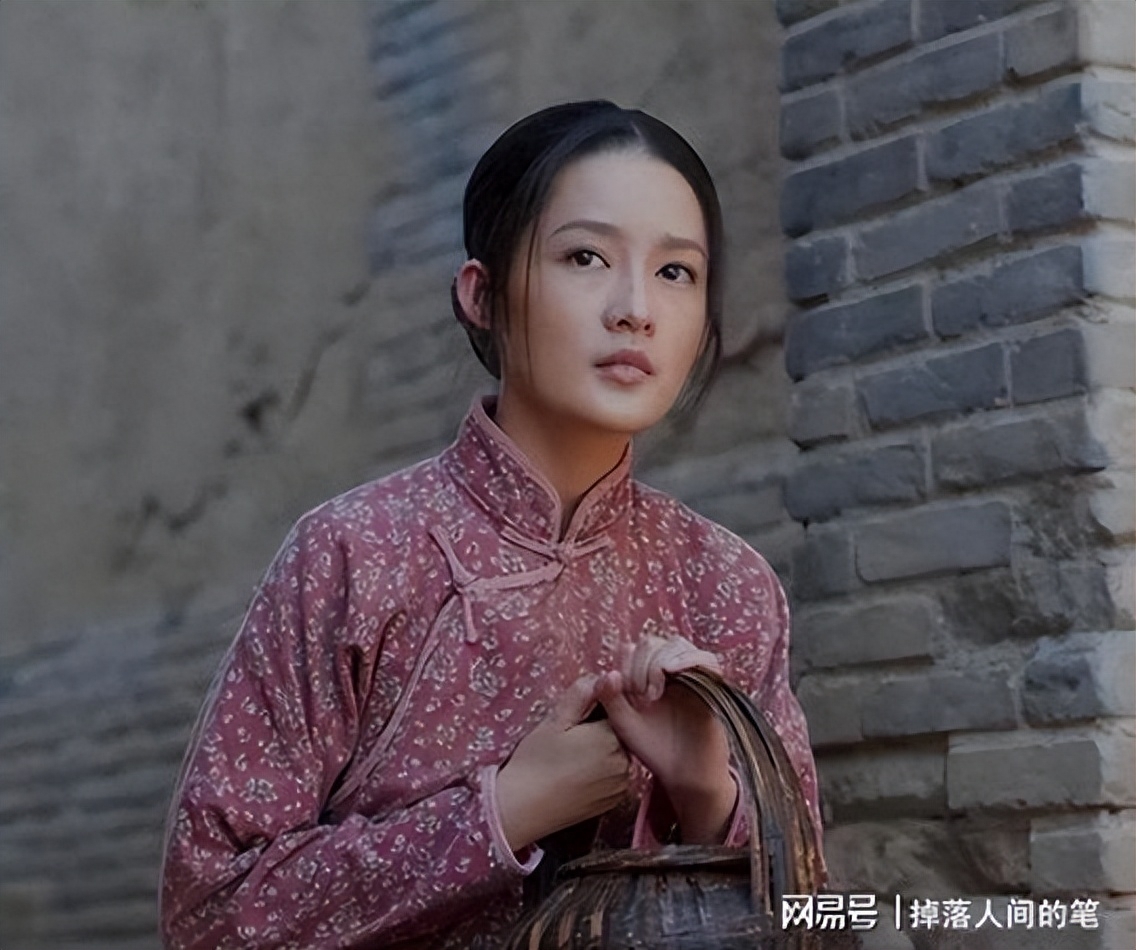 然而,在李沁的演绎下,田小娥的风情万种,展现无遗.